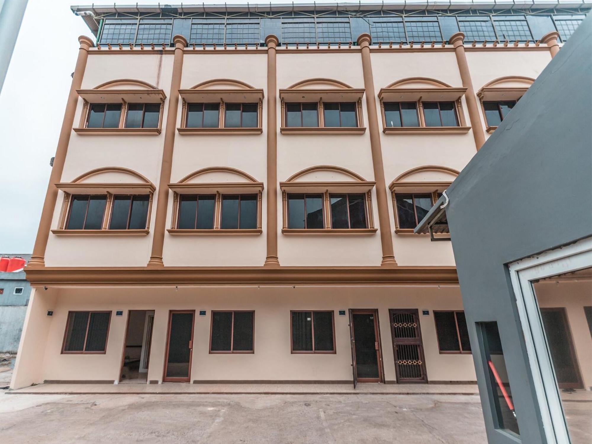 OYO 2034 Eden Guest House Depok Exterior foto